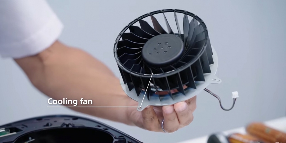 PS5 cooling fan