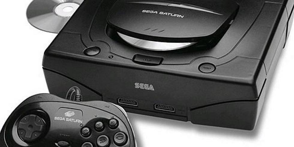 Sega Saturn, konsoli ja ohjain