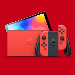 Mario Red Edition Nintendo Switch OLED ohjaimineen
