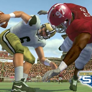 Ensimmäinen EA-Live -peli kultaan: NCAA Football 2005