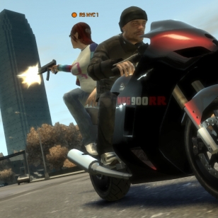 GTA IV ja PS3 samaan pakettiin?