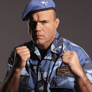 Randy Couture EA:n MMA-peliin