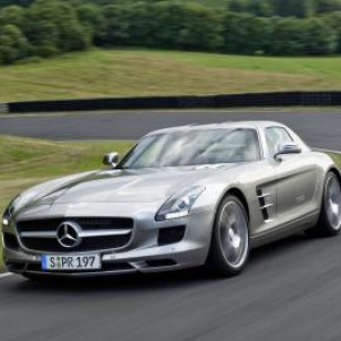 Mersun SLS AMG pian julkaistavaan GT5:een